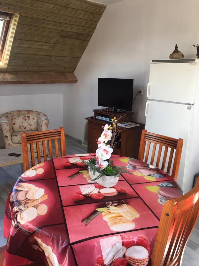 Chez Jacques Et Annick Apartment Grandcamp-Maisy Bagian luar foto